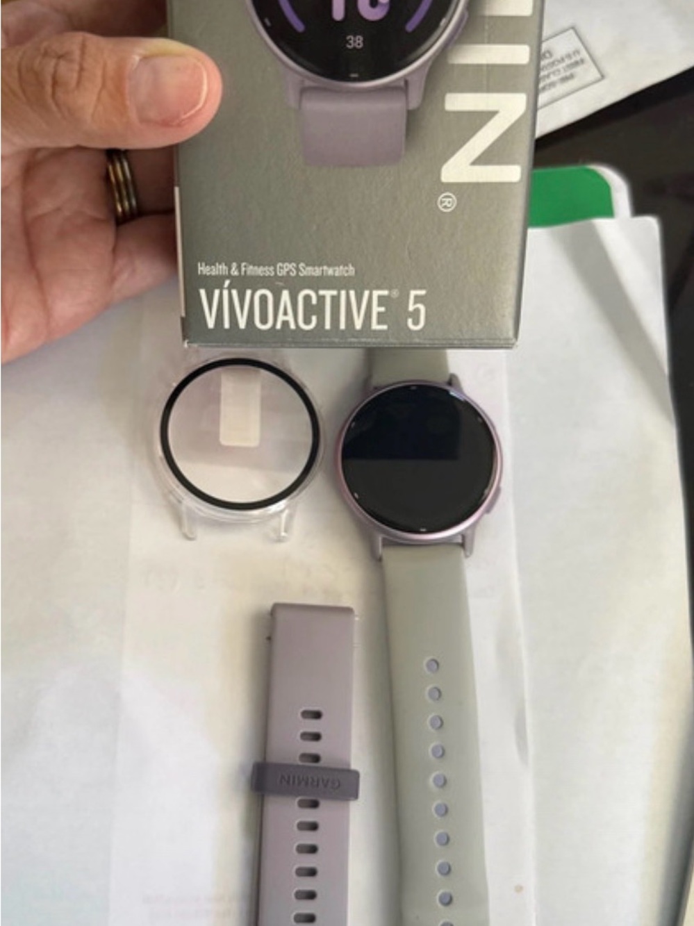 Garmin vívoactive 5 smartwatch in lavender and light gray band